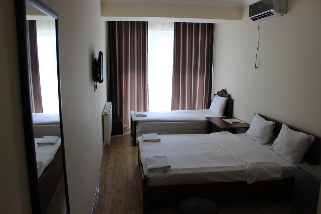 Hotel Nina Tbilisi Luaran gambar