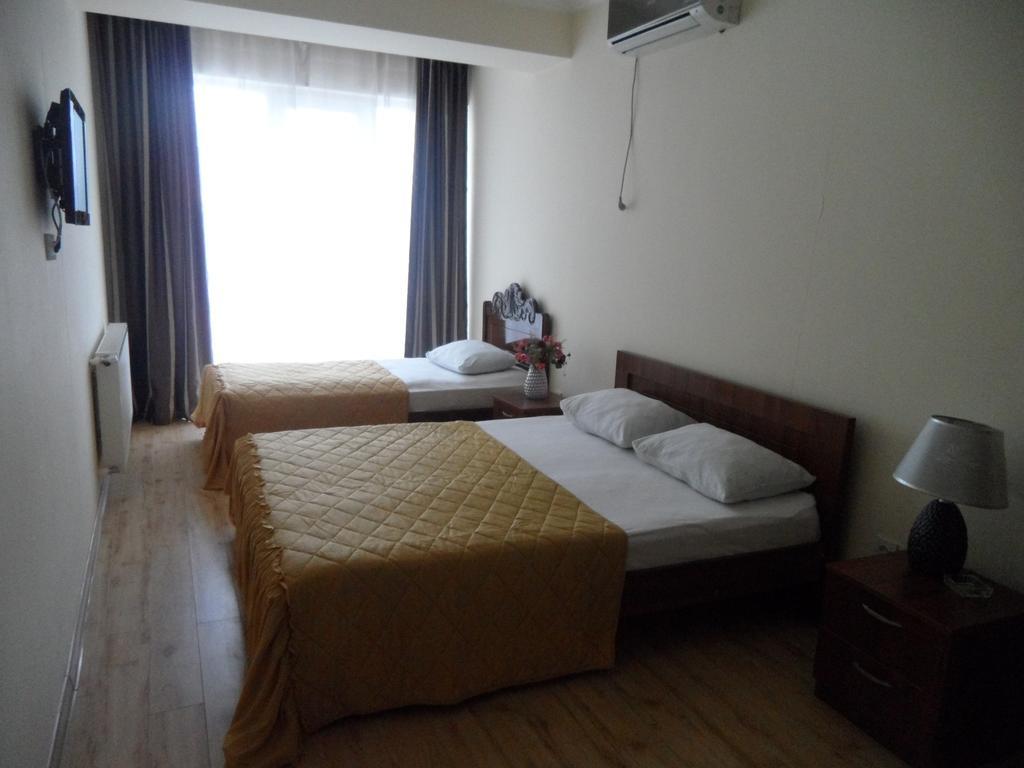 Hotel Nina Tbilisi Luaran gambar