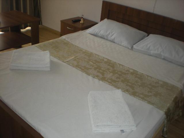 Hotel Nina Tbilisi Luaran gambar